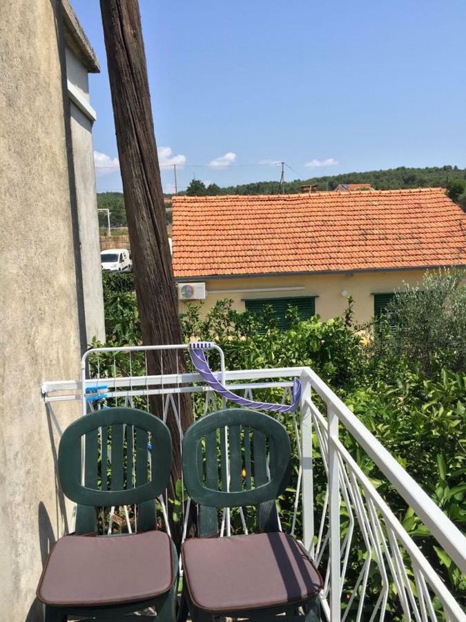 Apartman Lorena Stari Grad  Esterno foto