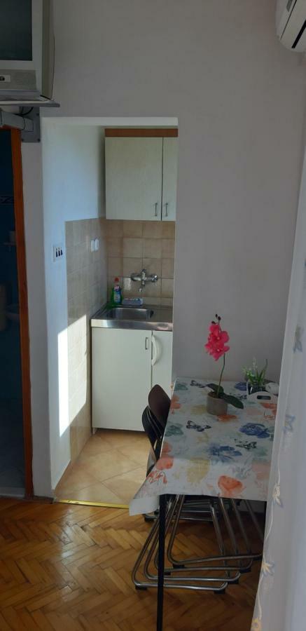Apartman Lorena Stari Grad  Esterno foto