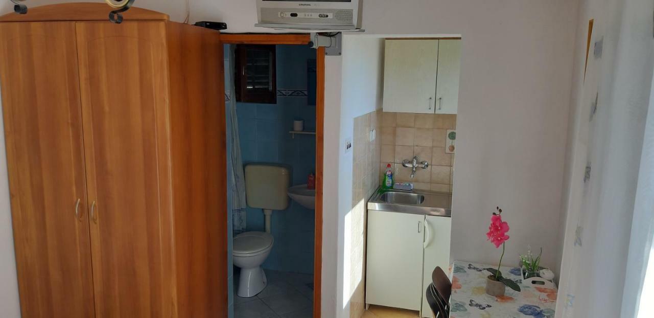 Apartman Lorena Stari Grad  Esterno foto